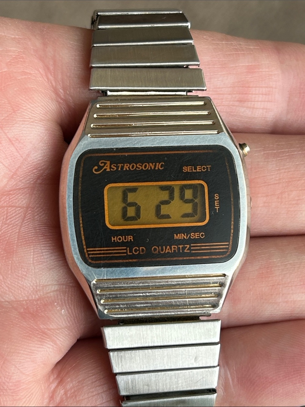 Astrosonic Silver Vintage Retro LCD Quartz Digital Watch